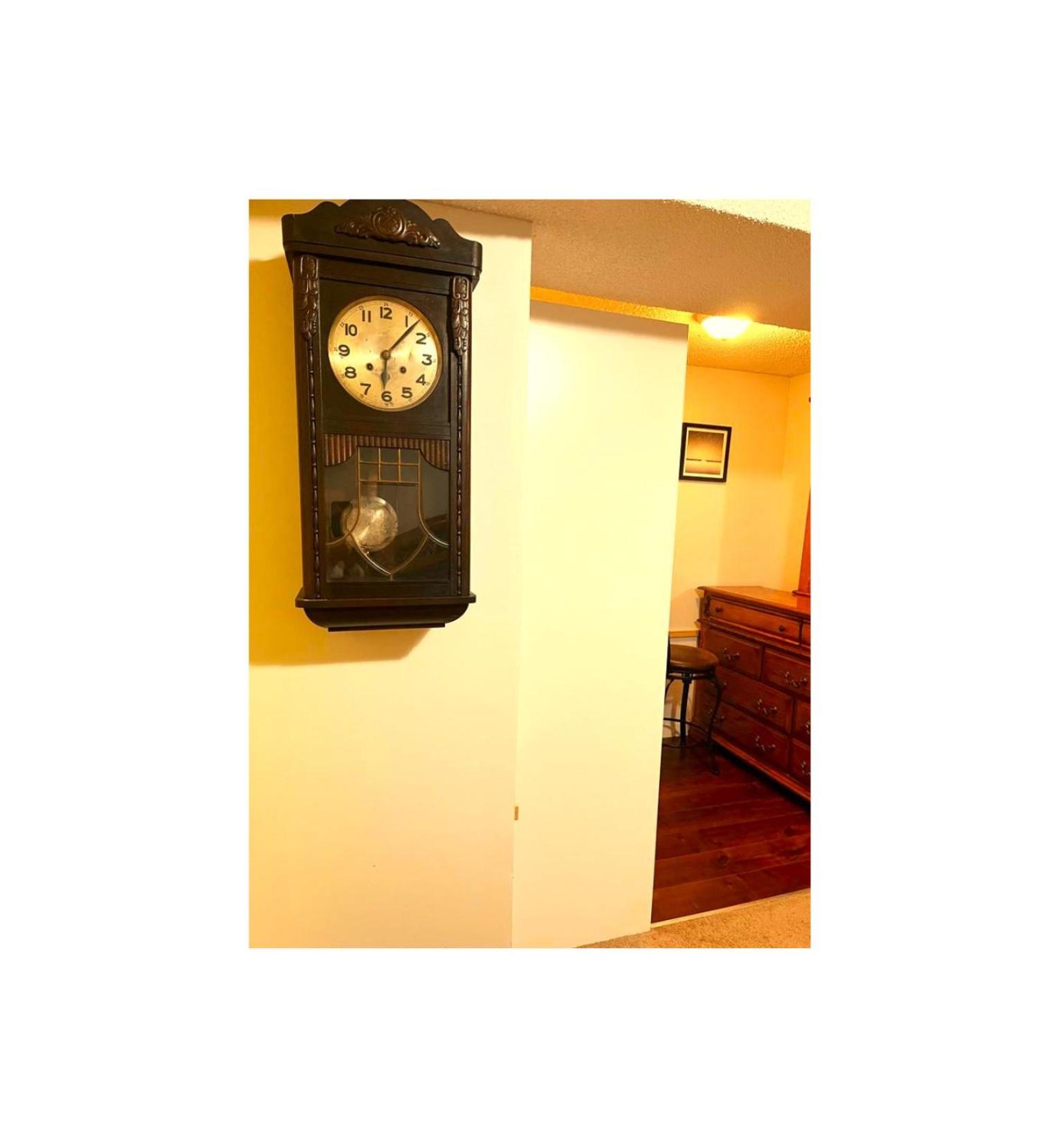 Lovely Comfy Home Private Bath In Central YYC المظهر الخارجي الصورة